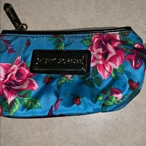 EUC  coin purse betsey Johnson cute